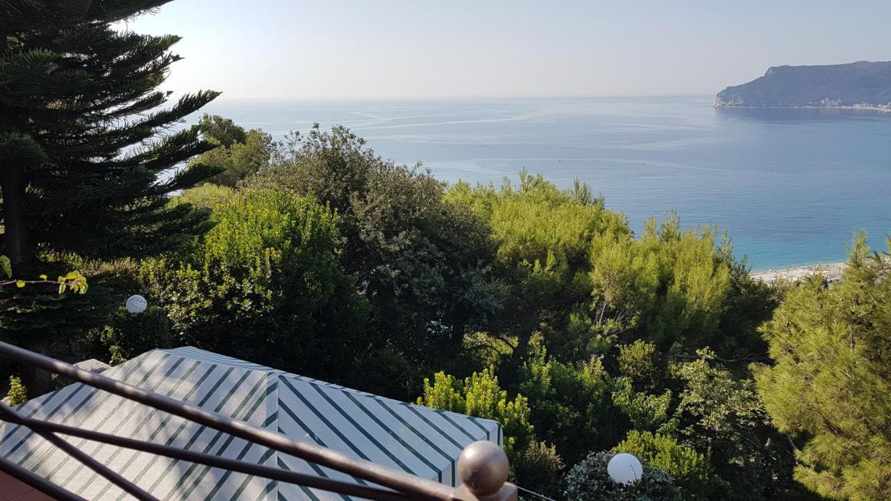 Le Terre Del Drago Apartment แบร์เจจจี ภายนอก รูปภาพ