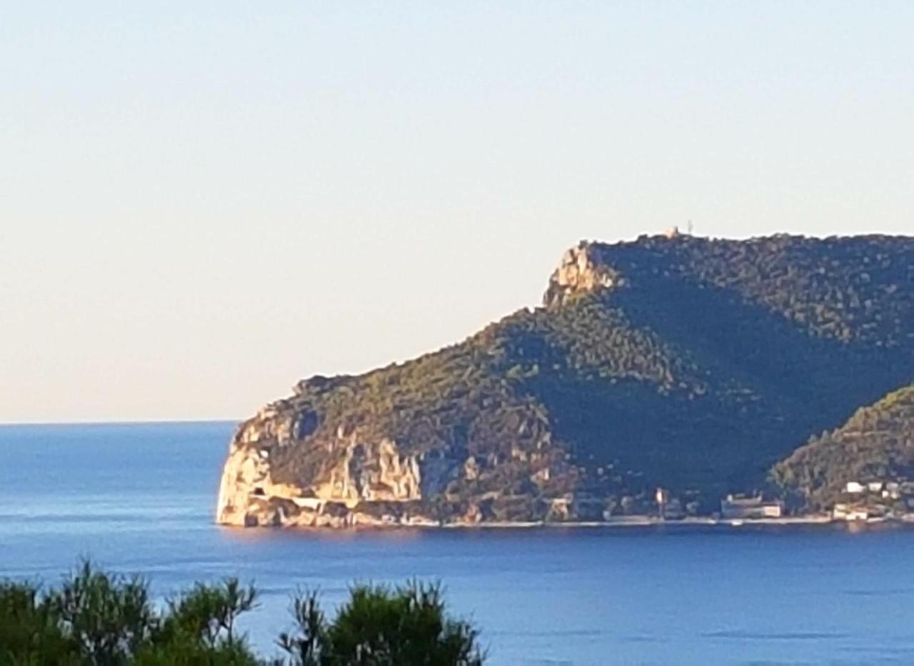 Le Terre Del Drago Apartment แบร์เจจจี ภายนอก รูปภาพ